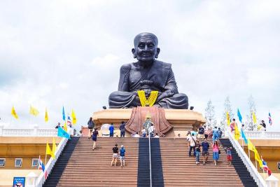Huay Mongkol Temple, Hua Hin